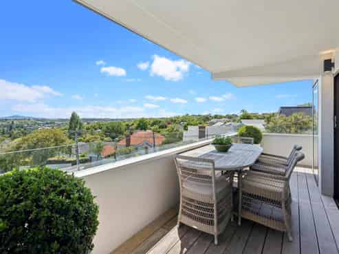 2/662 Remuera Road, Remuera