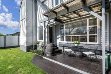 19 Beach Road, Howick