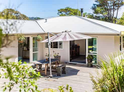 79A Horoeka Street, STOKES VALLEY