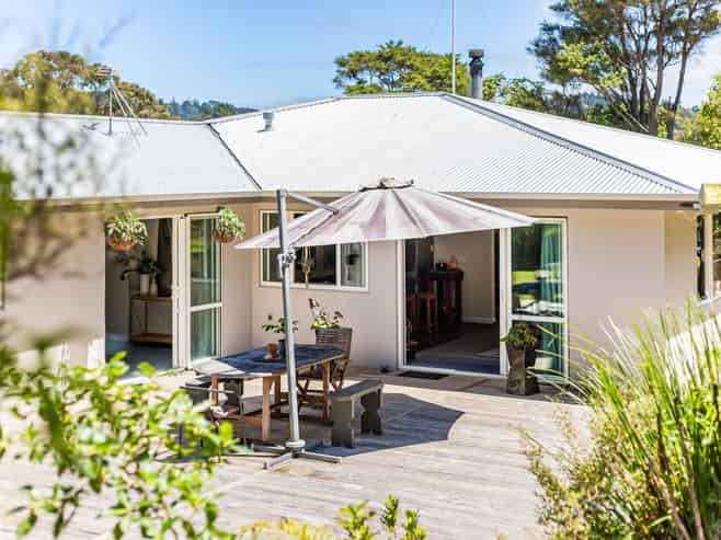 79A Horoeka Street, STOKES VALLEY