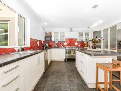 79A Horoeka Street, STOKES VALLEY