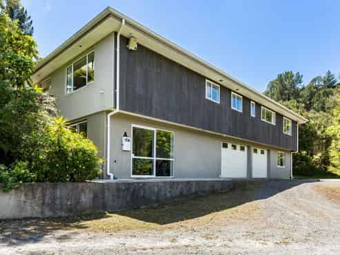 79A Horoeka Street, STOKES VALLEY