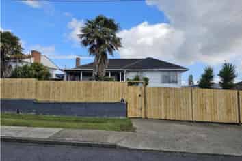 3 Tindall Crescent, Otara