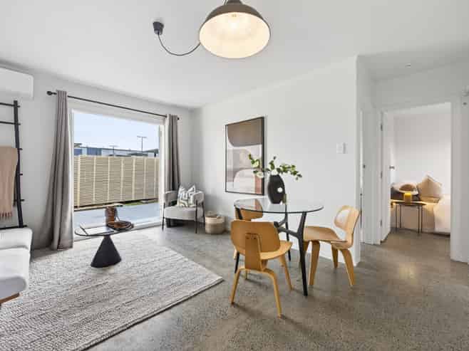 2/783 Te Atatu Road, Te Atatu Peninsula