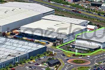 100 Plunket Avenue, Manukau