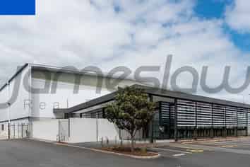 100 Plunket Avenue, Manukau