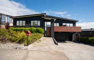 79 Spenmoor Street, Newlands