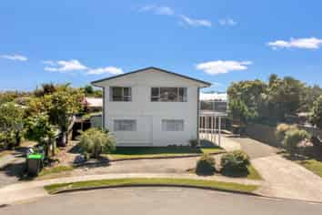 10 Cornwall Place, Stoke