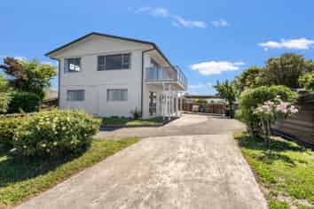 10 Cornwall Place, Stoke