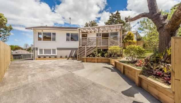 27 Strong Street, Saint Johns