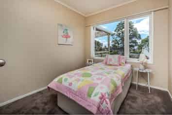 27 Strong Street, Saint Johns