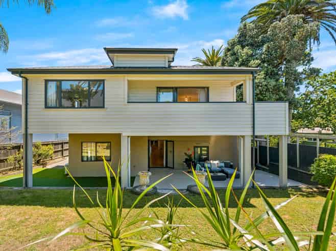 11 Stafford Road, Northcote Point