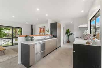 166 Carnoustie Drive, Wattle Downs