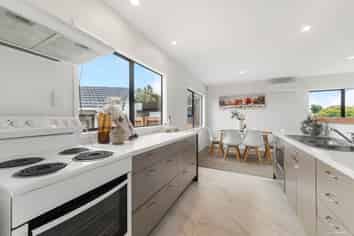 166 Carnoustie Drive, Wattle Downs