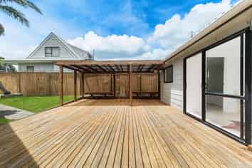 166 Carnoustie Drive, Wattle Downs