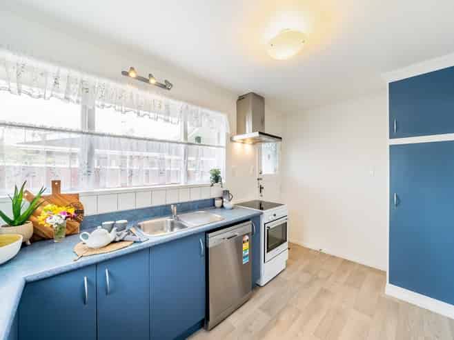 44 Epuni Street, Belmont