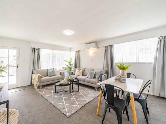 44 Epuni Street, Belmont