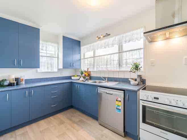 44 Epuni Street, Belmont