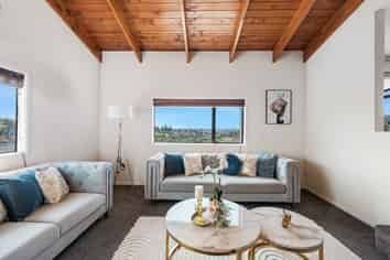 9A Stephen Lysnar Place, Hillsborough