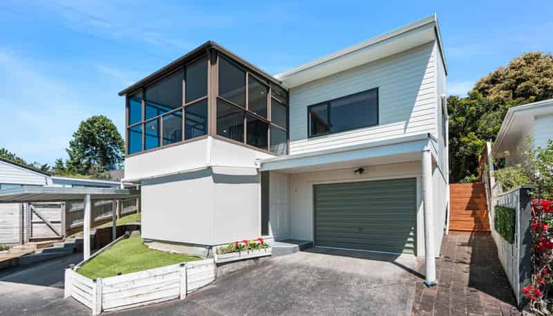 9A Stephen Lysnar Place, Hillsborough