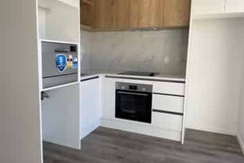 4D Hepburn Road, Glendene