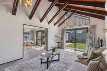 2/104 Trafalgar Street, Saint Albans