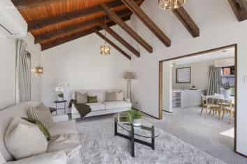 2/104 Trafalgar Street, Saint Albans