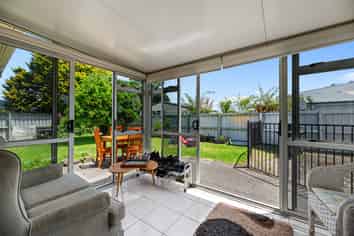 33B  Carisbrooke Street , Katikati