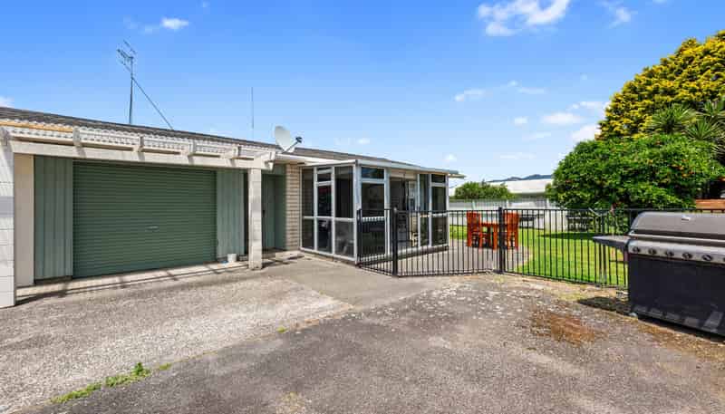 33B  Carisbrooke Street , Katikati