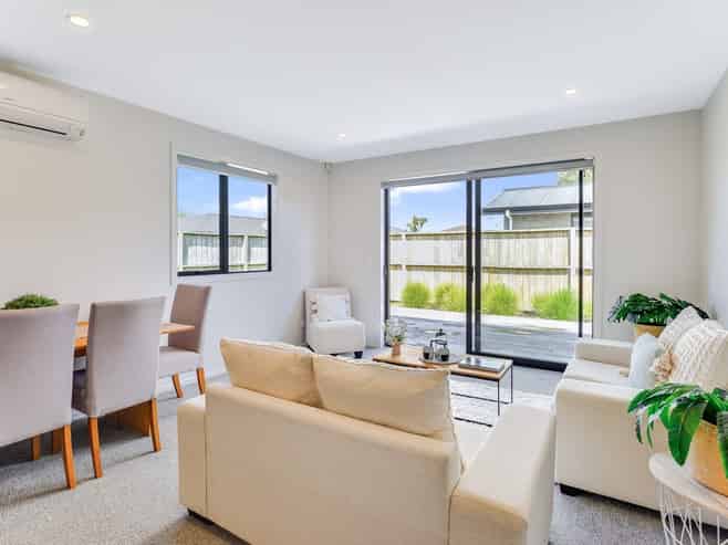 2/36 Odette Street, Bader