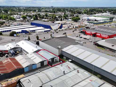 Affordable warehouse with secure yard