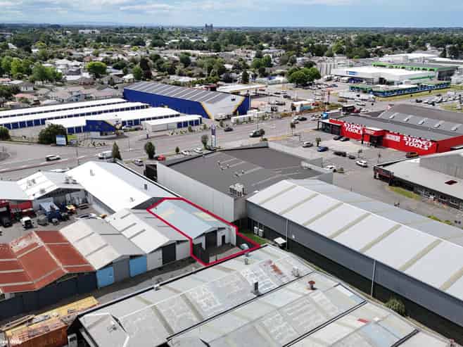 Affordable warehouse with secure yard