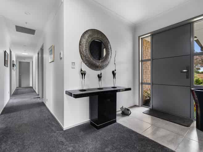 8 September Grove, Tamahere