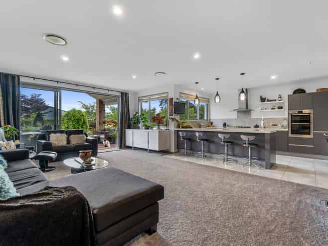 8 September Grove, Tamahere