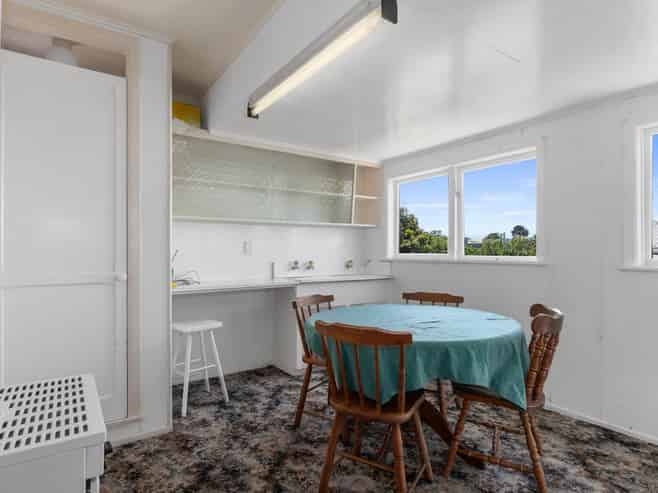 1 Sussex Place, Kamo