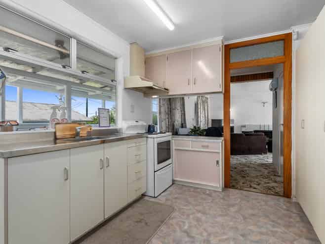 1 Sussex Place, Kamo