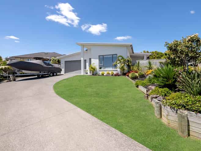 32 Doidge Street, Beachlands