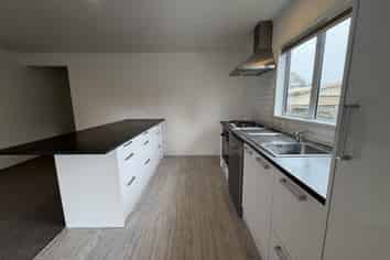 8a School Road, Whitianga