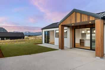 A/14 Marjon Dr, Wanaka