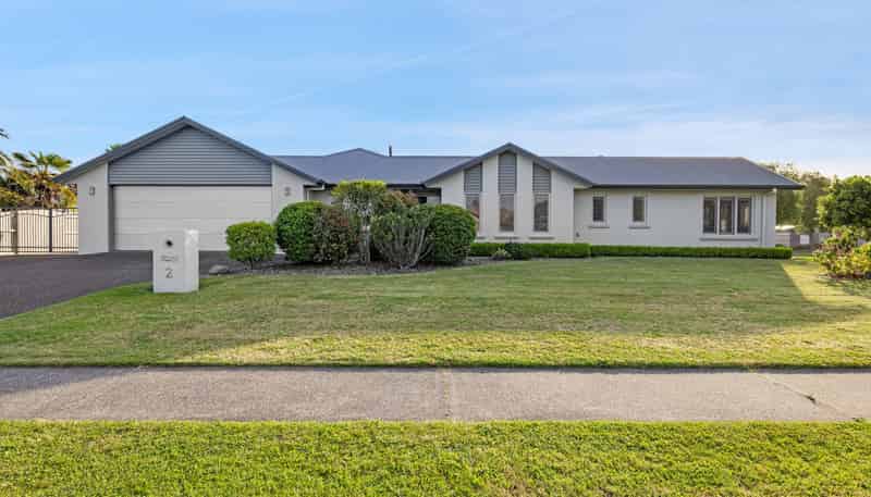 2 Lamia Grove, Papamoa