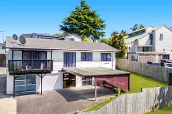 36 Eugenia Rise, Totara Heights