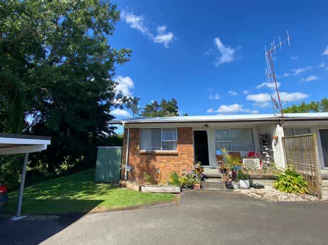 38b Barrie Crescent, Silverdale