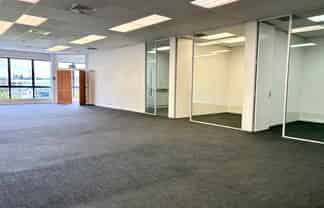 BEAUTIFUL 165M² LEVEL 1 OFFICE
