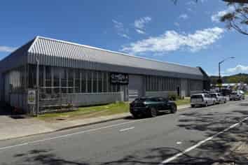 Versatile Warehouse in Wainuiomata