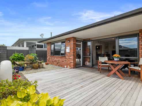 11B Montrose Place, Highlands Park