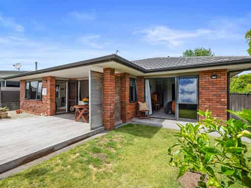 11B Montrose Place, Highlands Park