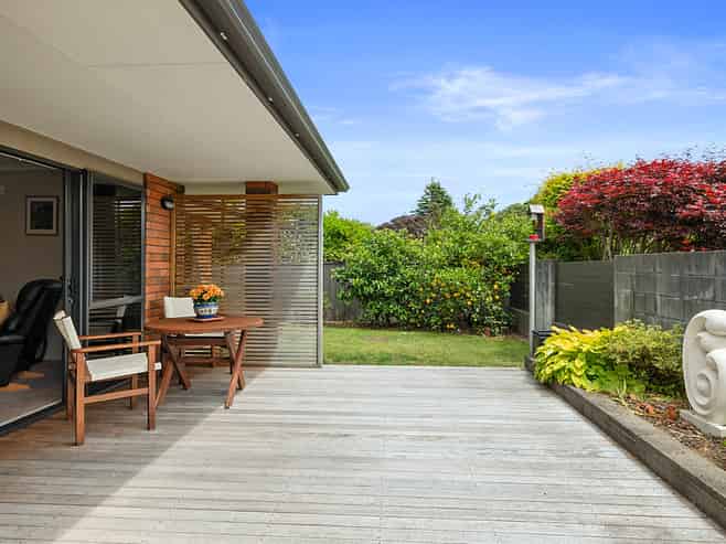 11B Montrose Place, Highlands Park