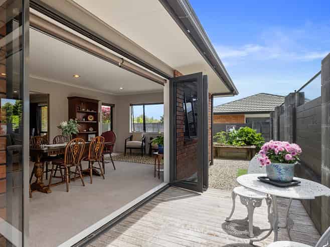 11B Montrose Place, Highlands Park