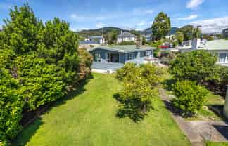 31 Moana Road, Paraparaumu
