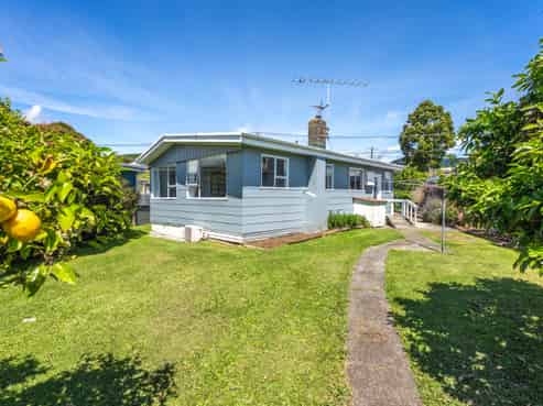 31 Moana Road, Paraparaumu